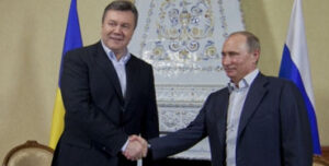 Víctor Yanukovich junto a Valdimir Putin