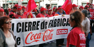Manifestación de extrabajadores de la fábrica de Coca-Cola de Fuenlabrada