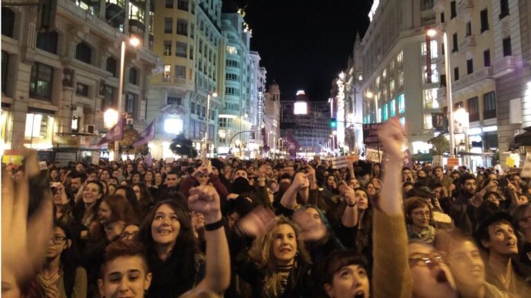 Manifestación contra la violencia sexual contra las mujeres