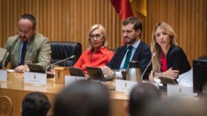 Pablo Casado, Cayetana Álvarez de Toledo y Rosa Díez.